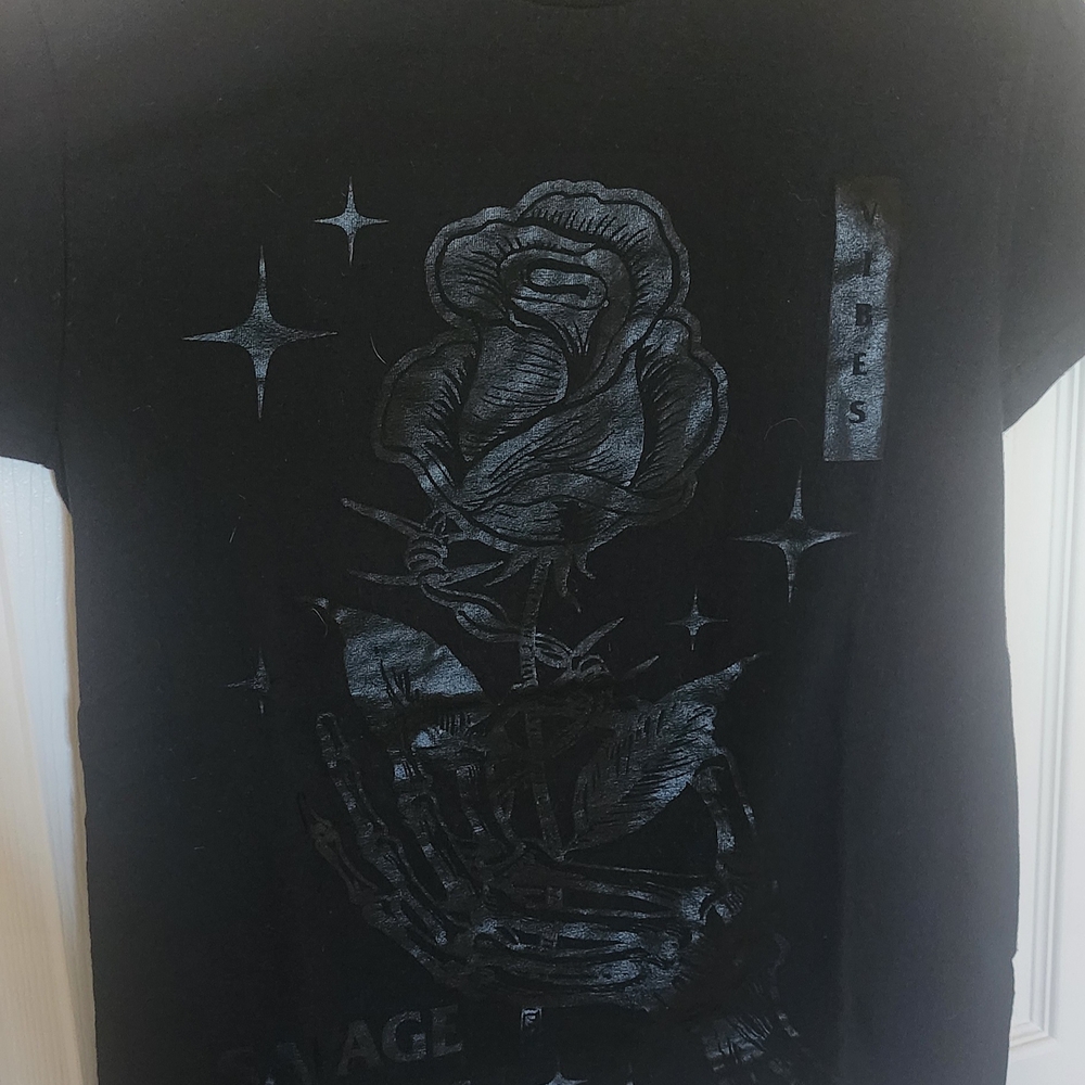 Poison Rose Design Tshirt